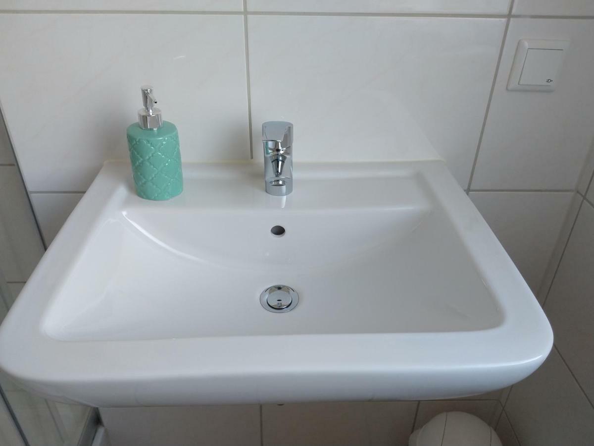 Hotel Am Stadion Vanino Cucina Italian Билефелд Екстериор снимка